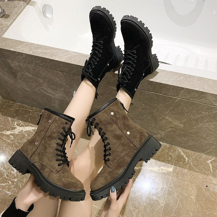 Chunky low-heel rounded leather ankle boots